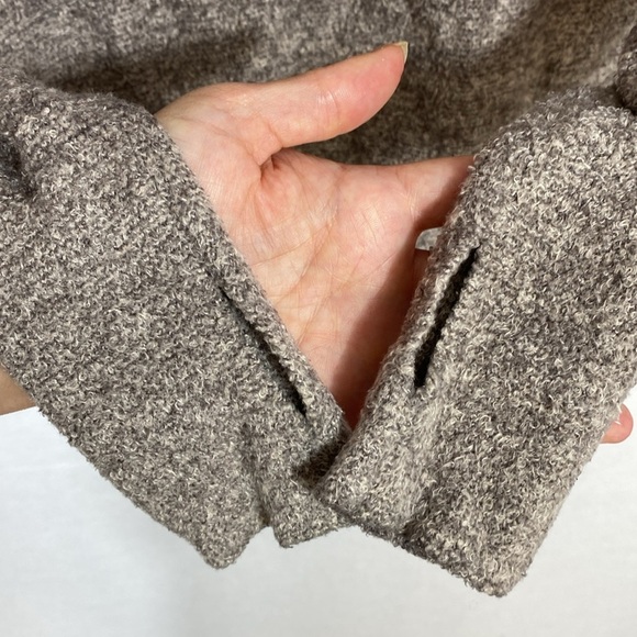 Barefoot Dreams CozyChic Ultra Lite® Funnel Neck Hooded Pullover size medium - Picture 12 of 14